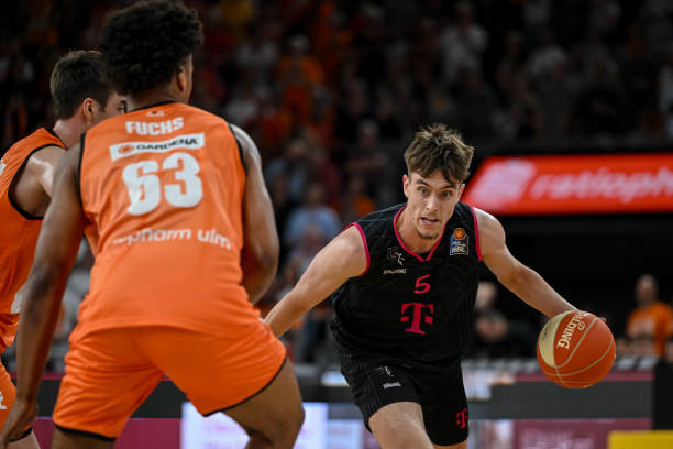 身体对抗并 身体对抗并